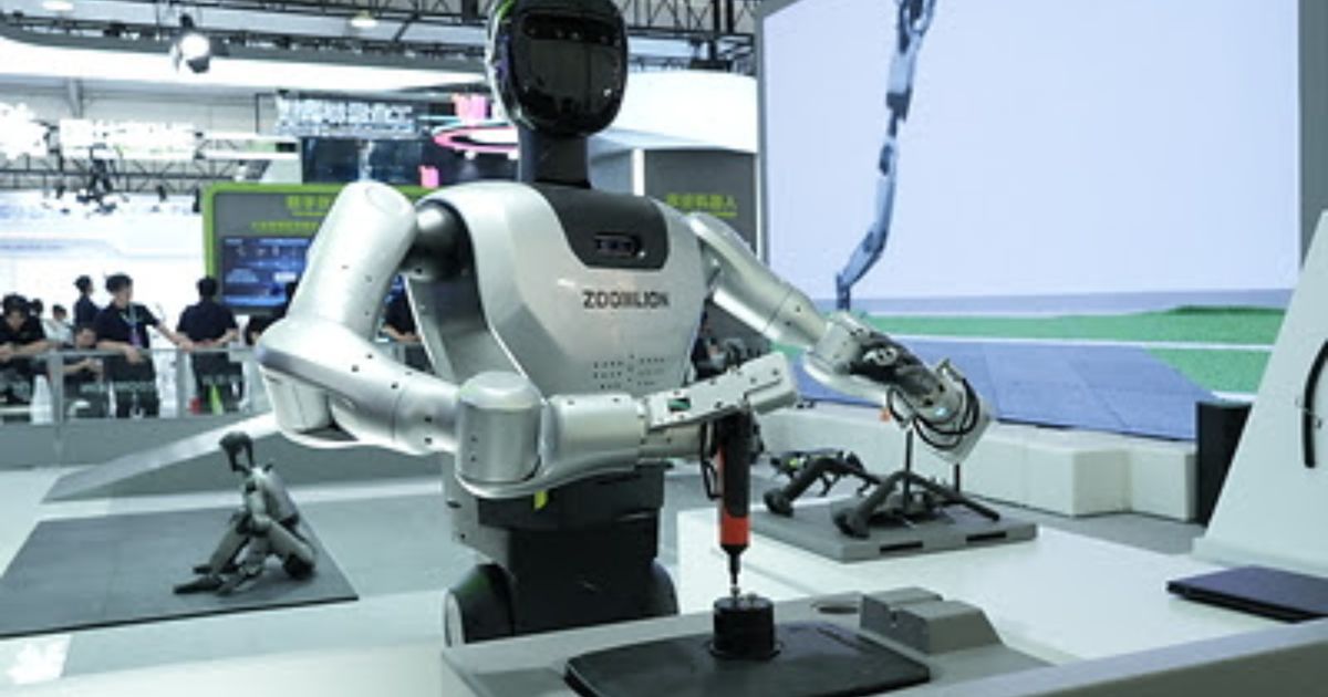 Zoomlion exhibe robots humanoides y su plataforma Robot...